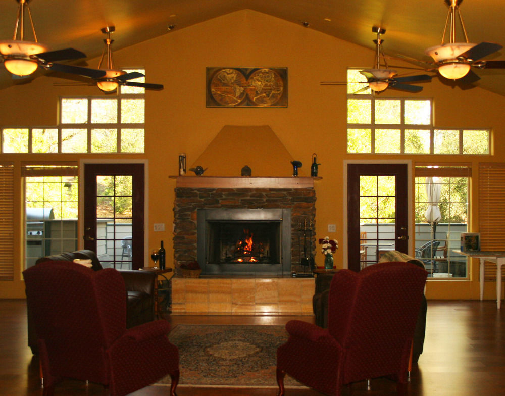 Lucinda'S Country Inn Somerset Exterior photo